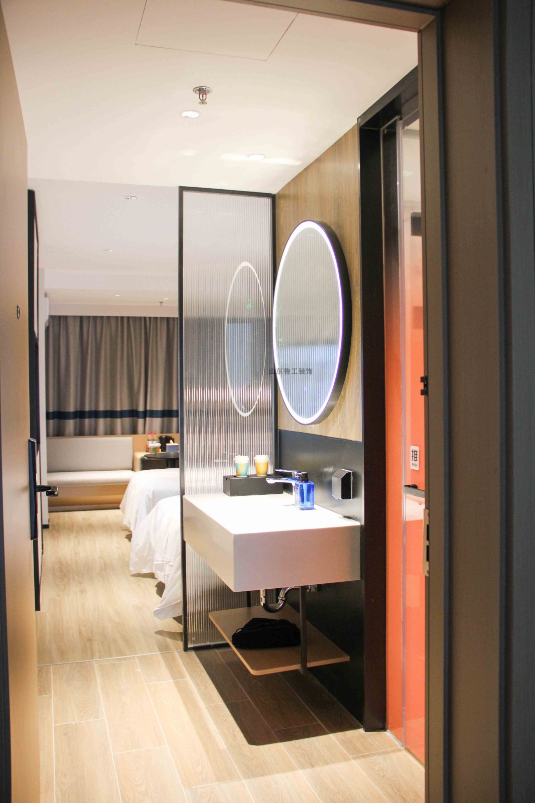 6409920707ee0.jpg 6409920707ee0.jpg