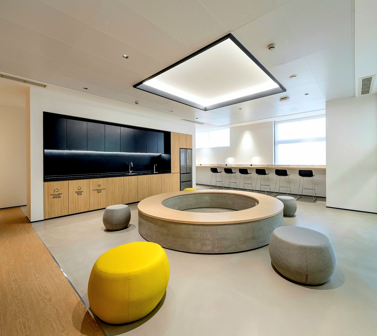 辦公室設(shè)計.jpg 辦公室設(shè)計.jpg